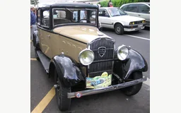 PEUGEOT 301