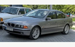 BMW 5 (E39)