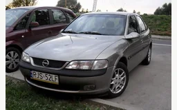 OPEL VECTRA B Berline bicorps trois ou cinq portes (J96)