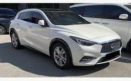 INFINITI Q30