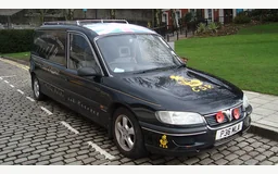 VAUXHALL OMEGA (B) A trois volumes (V94)