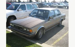 TOYOTA CRESSIDA A trois volumes (_X6_)