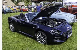 FIAT 124 Spider (348_)
