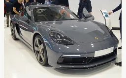 PORSCHE 718 CAYMAN (982)