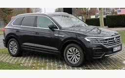 VOLKSWAGEN TOUAREG (CR7, RC8)