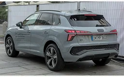 AUDI Q3 (FJB)