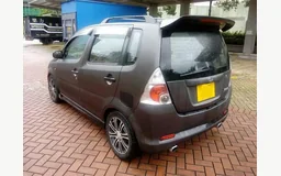 DAIHATSU YRV (M2)