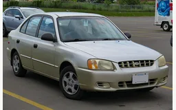 HYUNDAI ACCENT II A trois volumes (LC)