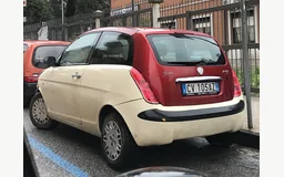 LANCIA YPSILON (843_)