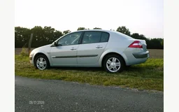 RENAULT MEGANE II A trois volumes (LM0/1_)
