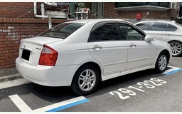 KIA CERATO I Berline bicorps trois ou cinq portes (LD)