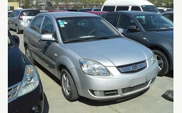 KIA RIO II A trois volumes (JB)
