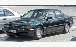 BMW 7 (E38)