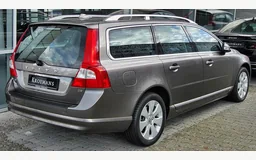 VOLVO V70 III (135)