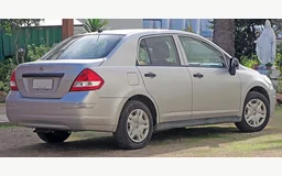 NISSAN TIIDA A trois volumes (SC11)