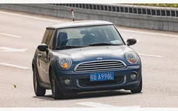 MINI MINI (R56)