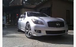 INFINITI M (Y51)